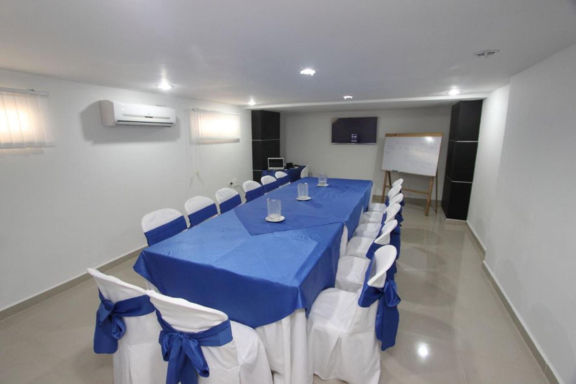 Hotel Puerta De Oro Barranquilla  Exterior photo